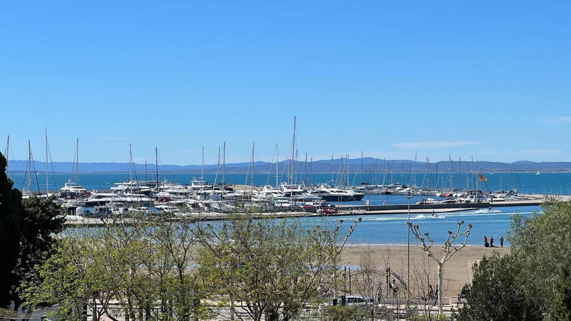 Apartamento Frente Al Mar โรเซส ภายนอก รูปภาพ